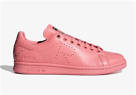 adidas raf simons stan smith.